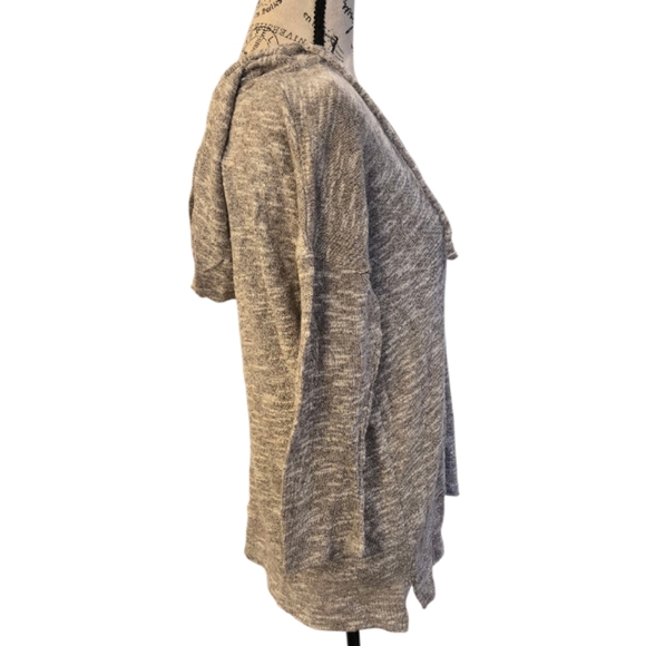 Old Navy Women's Light Gray Knit Hoodie - Picture 3 of 4